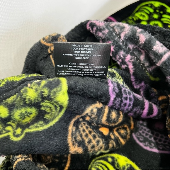 Dia De Los Muertos Oversized Plush Throw Blanket 60"X70" Black Multicolor Skull - Picture 11 of 11